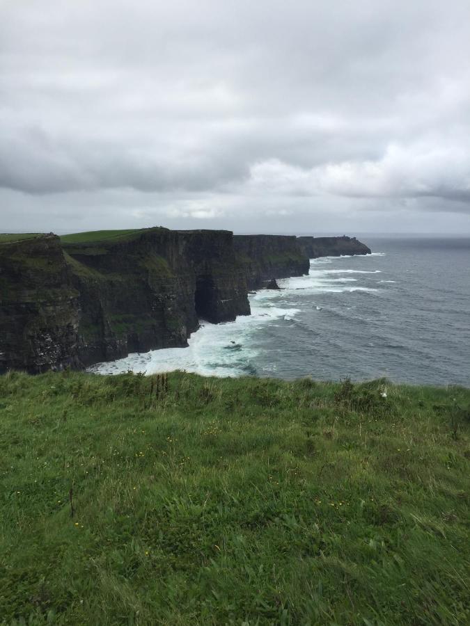 The View Panzió Lahinch Kültér fotó
