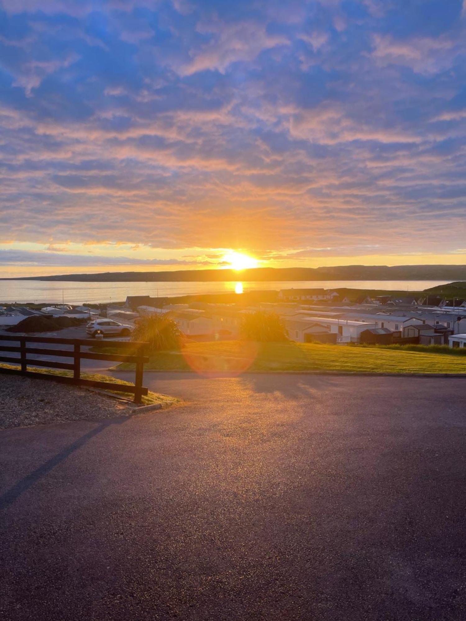 The View Panzió Lahinch Kültér fotó